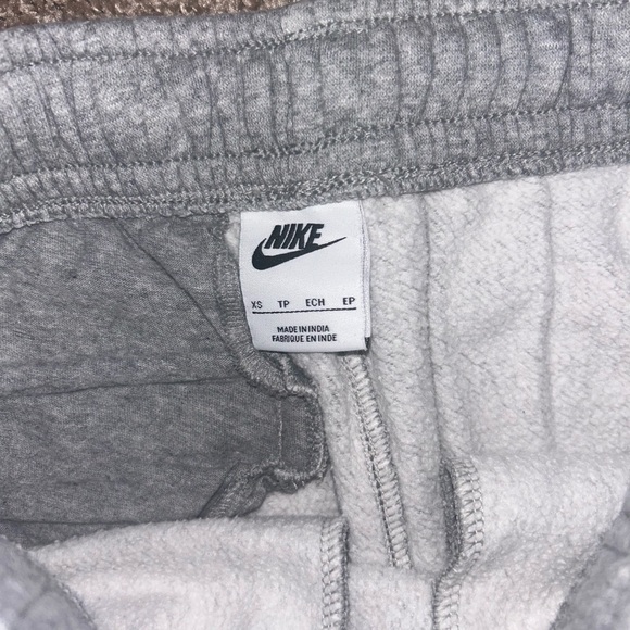 Nike womens Heather Gray Joggers - Picture 2 of 2